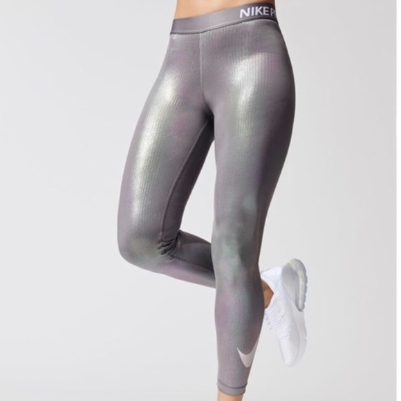 NWT NIKE PRO LEGGINGS - Picture 2 of 7